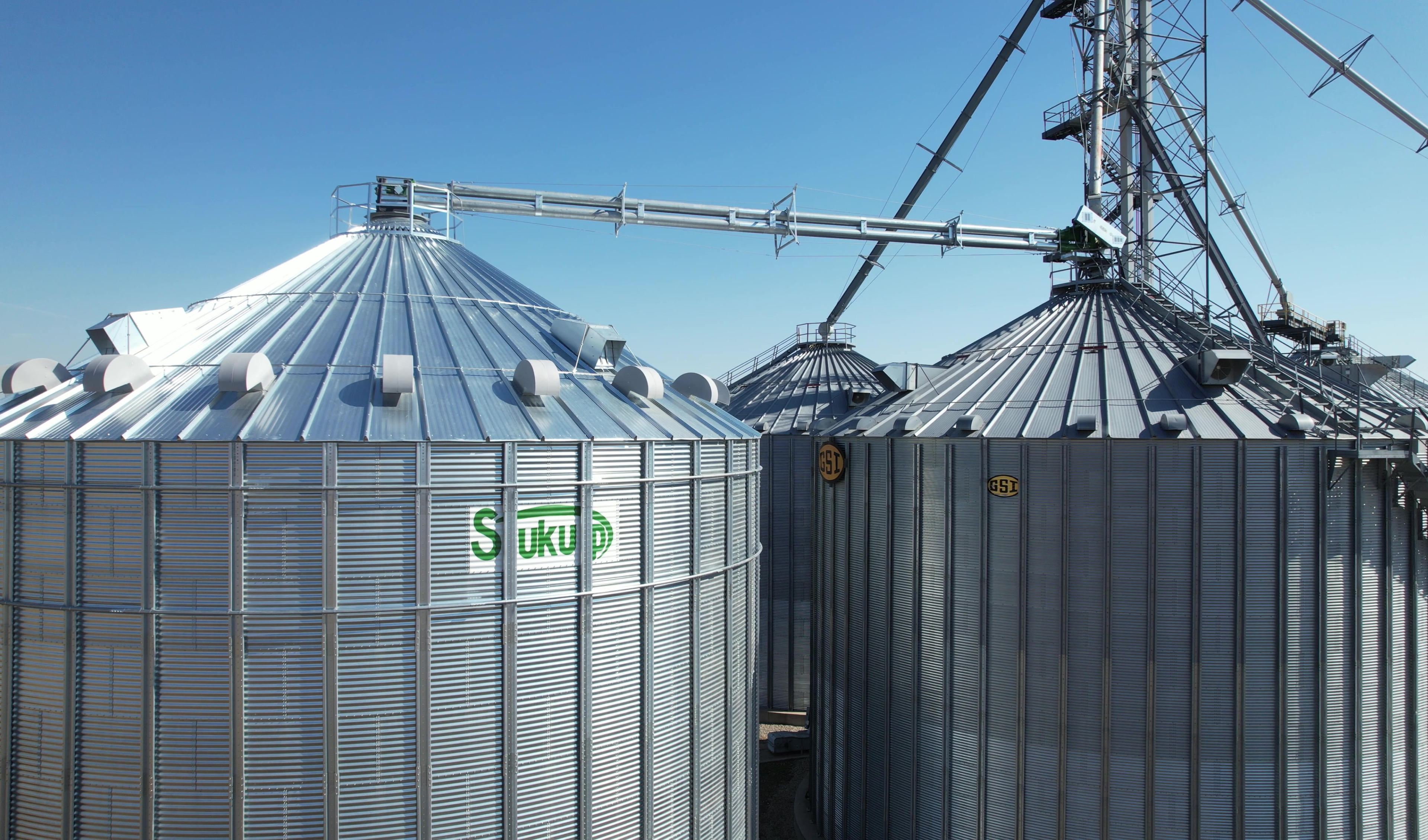 ariel view of sukup grain bin with double run material handling and leg